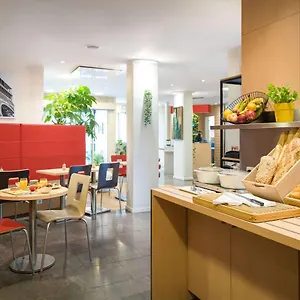 Ibis Gare De Lyon Reuilly Otel